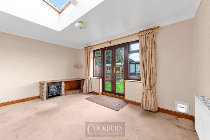2 Bedroom Semi-Detached House For Sale In Monmouth Close, Welling, DA16