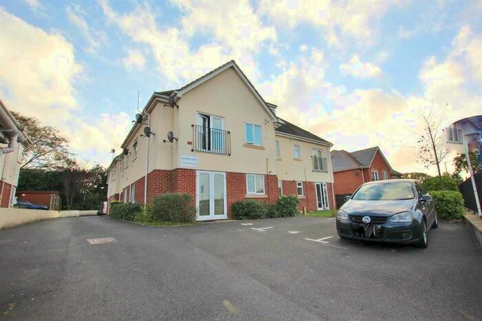 2 Bedroom Property To Rent In Wimborne Road Bournemouth, BH11