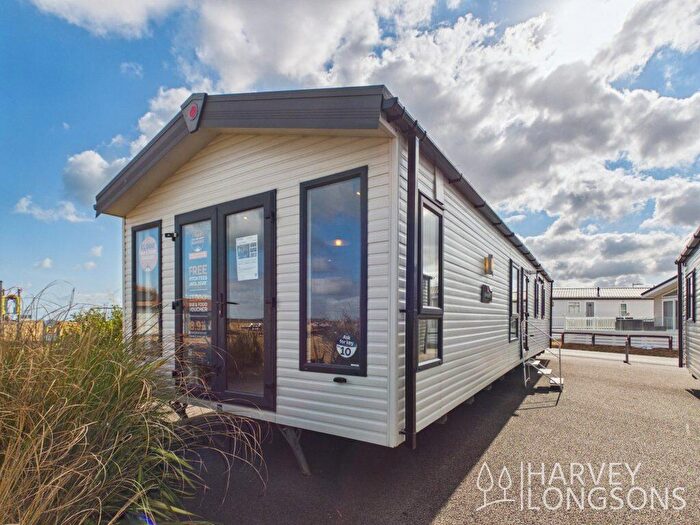 2 Bedroom Park Home For Sale In Seaview Holiday Park, CT5