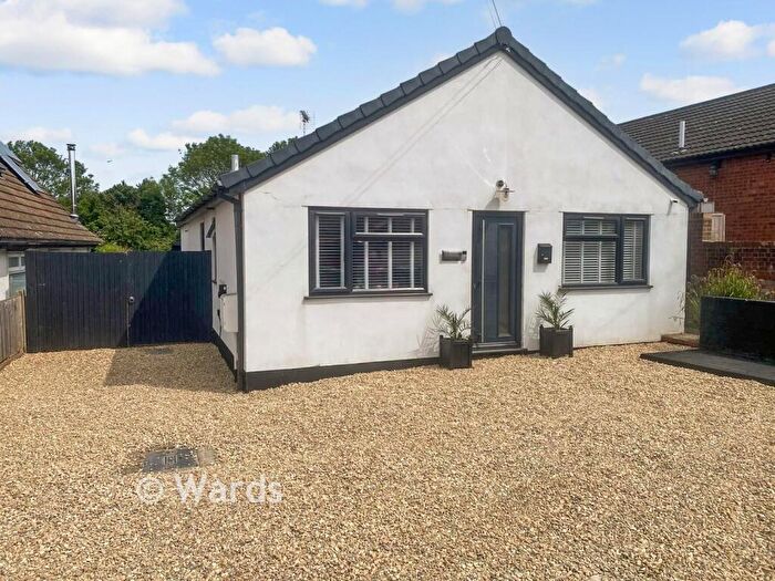4 Bedroom Bungalow For Sale In Valkyrie Avenue, Whitstable, Kent, CT5