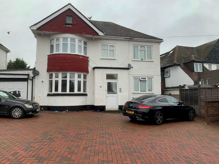 2 Bedroom Flat To Rent In Forty Lane, Wembley, HA9