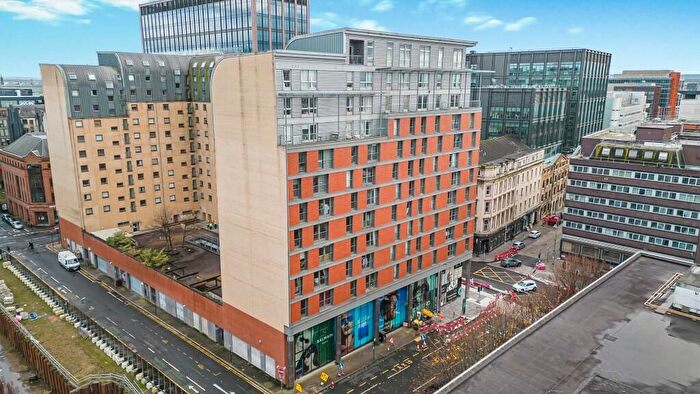 2 Bedroom Flat To Rent In The Bridge, Argyle Street, G2