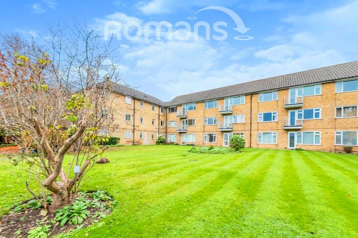 2 Bedroom Flat To Rent In Sumner Road, Farnham, GU9