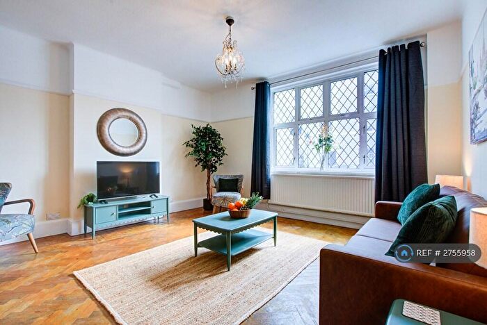 4 Bedroom Terraced House To Rent In The Bayle, Folkestone, CT20