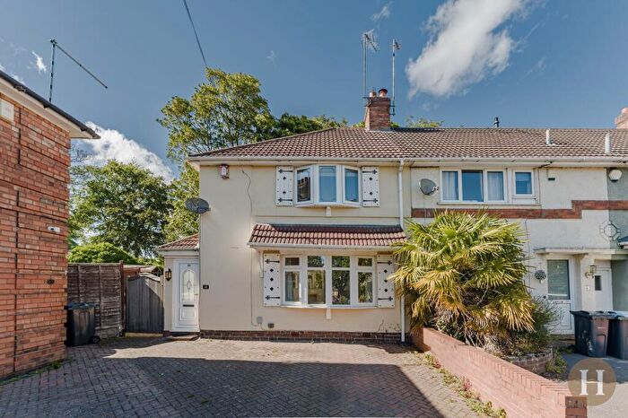 3 Bedroom End Of Terrace House For Sale In Rodbourne Road, Birmingham, B17
