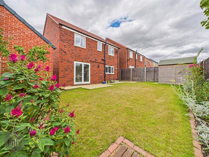 4 Bedroom Detached House For Sale In Bassett Road, Thurston, IP31