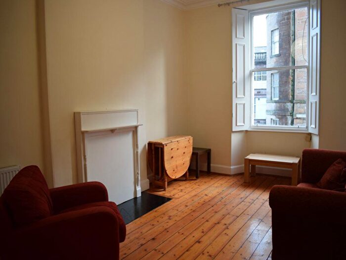 1 Bedroom Flat To Rent In Sciennes, Edinburgh, EH9