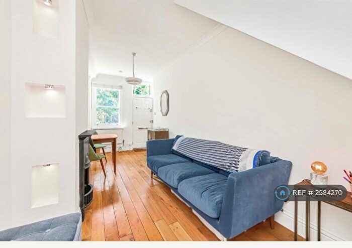 1 Bedroom Semi-Detached House To Rent In Grove Lane, London, SE5