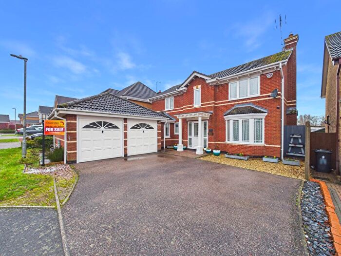 4 Bedroom Detached House For Sale In Brook Lane, Towcester, NN12