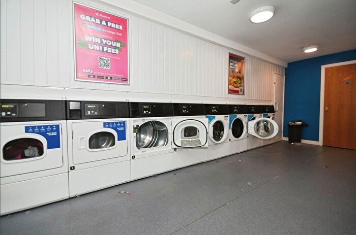 1 Bedroom Flat To Rent In Queen Street, Sheffield, South Yorkshire, S1