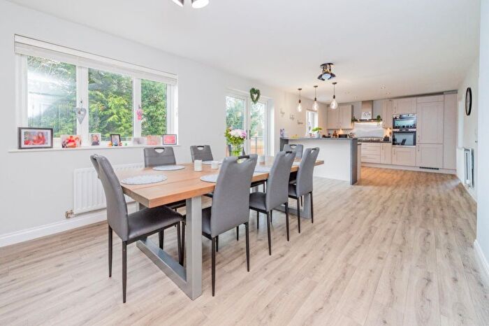 5 Bedroom Detached House For Sale In Riddles Avenue, Willaston, Nantwich, Cheshire, CW5