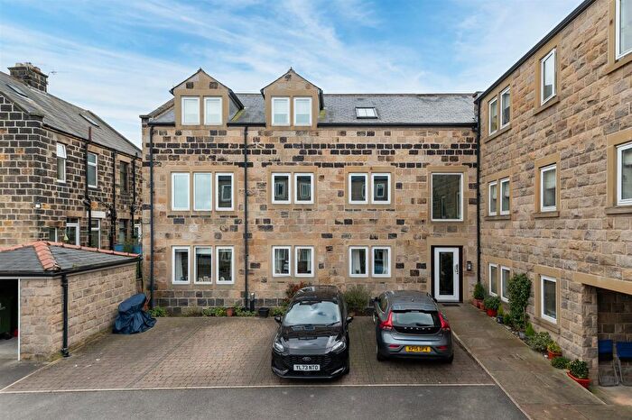 2 Bedroom Flat For Sale In Station Road, Otley, LS21