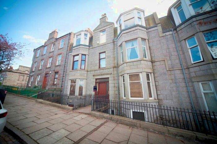 1 Bedroom Flat To Rent In Caledonian Place, Ferryhill, Aberdeen, AB11