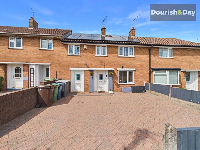 3 Bedroom Terraced House For Sale In Oxbarn Road, Stafford, ST17