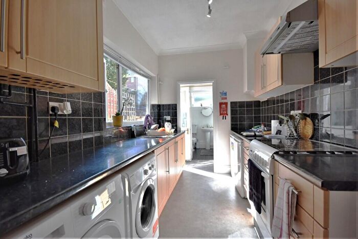 4 Bedroom Terraced House To Rent In Northfield Road, Coventry, CV1