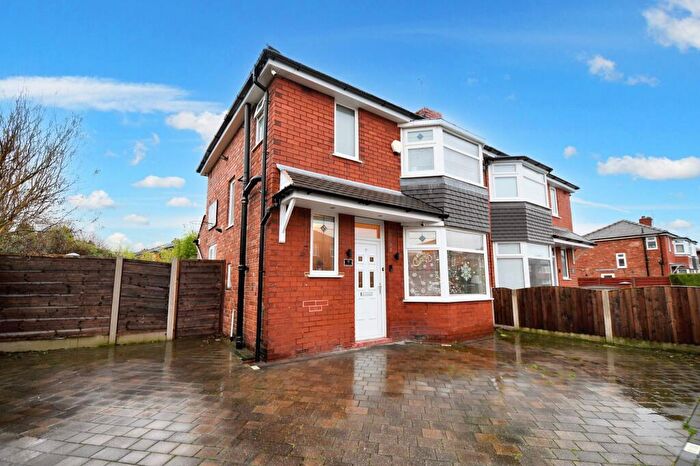 3 Bedroom Semi Detached House For Sale In Edison Road, Eccles, M30