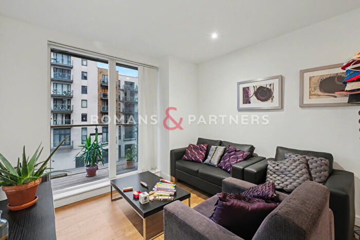 2 Bedroom Apartment To Rent In Kara Court, Bow, E3