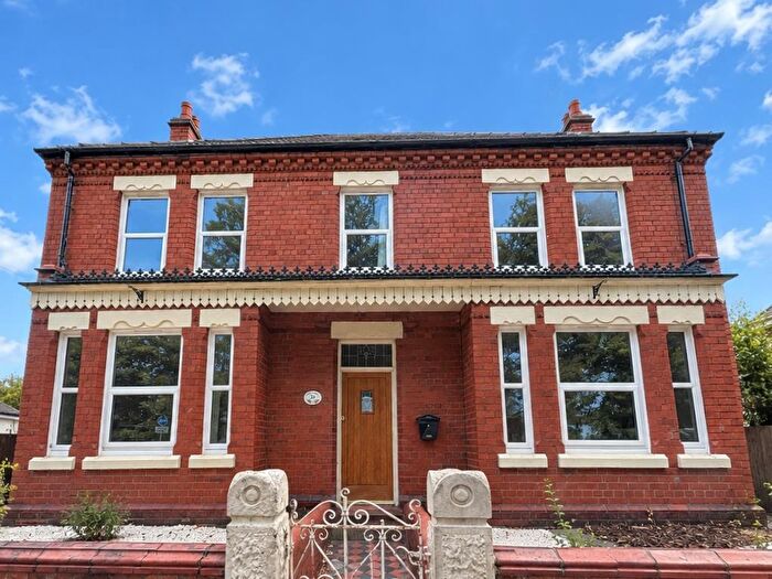 3 Bedroom Detached House For Sale In Bellevue Road, Wrexham, LL13