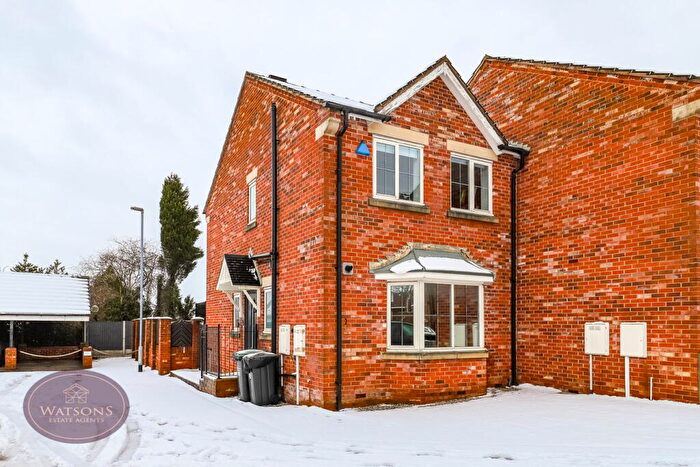 3 Bedroom End Of Terrace House For Sale In Sherwood Dene, Kirkby-in-Ashfield, Nottingham, NG17