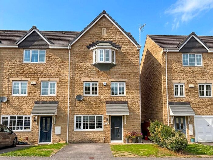 4 Bedroom Terraced House For Sale In Tithefields, Fenay Bridge, HD8