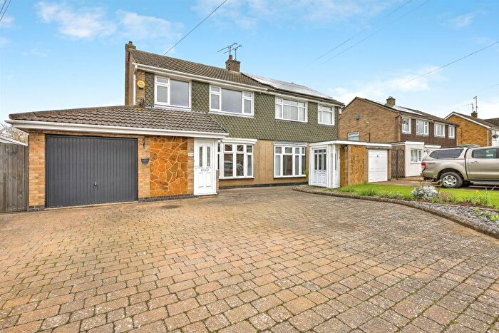 3 Bedroom Detached House For Sale In Martins Lane, Hardingstone, Northampton, NN4