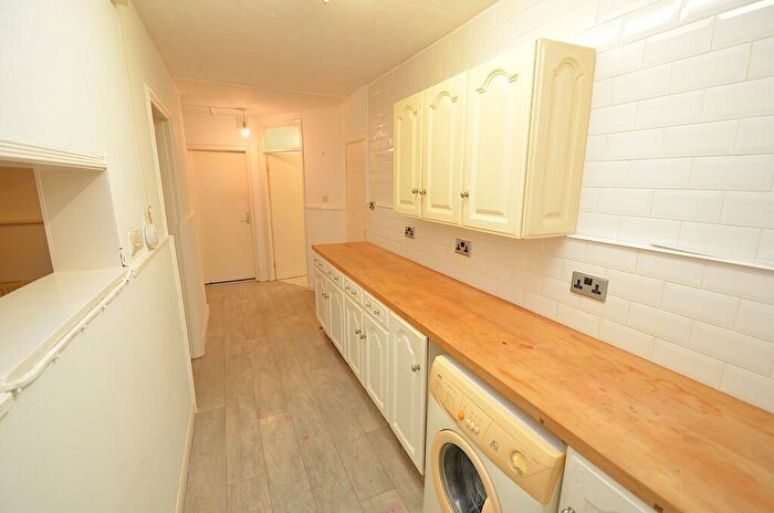 1 Bedroom Property For Sale In Devon Court, West Cliff, Dawlish, EX7