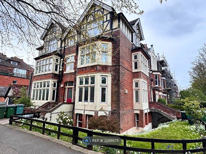 2 Bedroom Flat To Rent In Earls Avenue, Folkestone, CT20