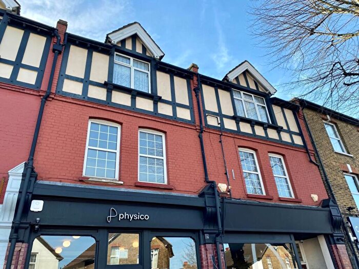 2 Bedroom Flat To Rent In Beckenham Lane, Bromley, BR2