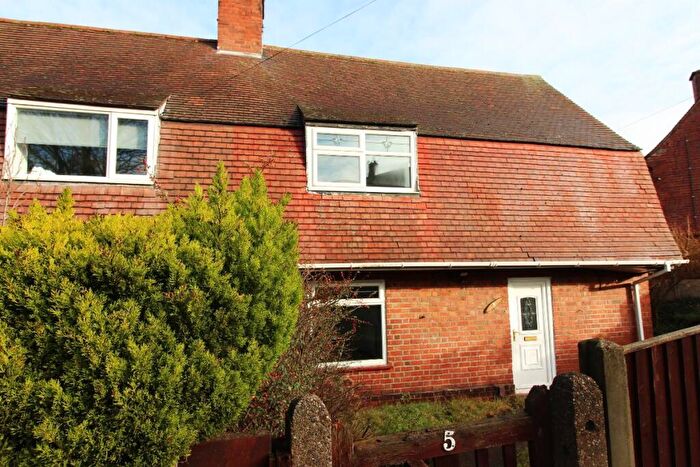 3 Bedroom Semi Detached House To Rent In Whatton Rise, Nottingham, NG5