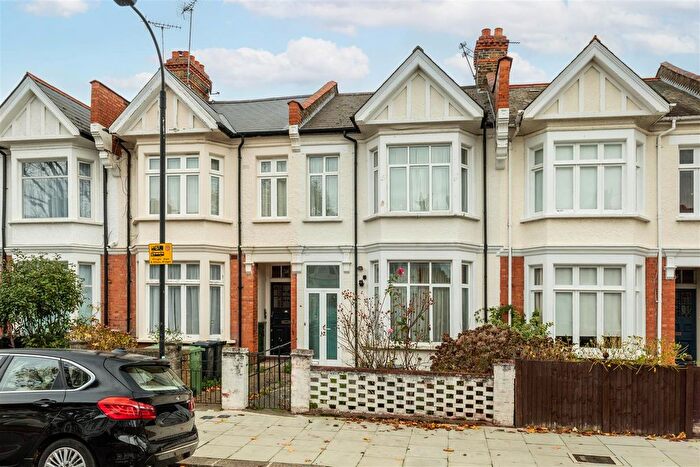 4 Bedroom Terraced House For Sale In Sedgeford Road, W12