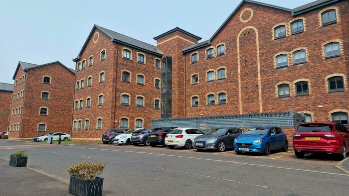 2 Bedroom Flat To Rent In James Watt Way, Greenock, PA15