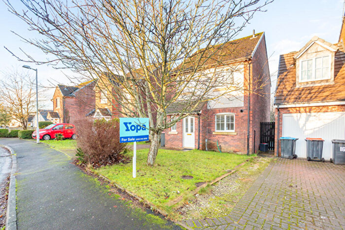 3 Bedroom Detached House For Sale In Houliston Avenue, Dumfries, DG2