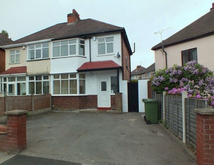 3 Bedroom Flat To Rent In Summerfield Road, Solihull, B92