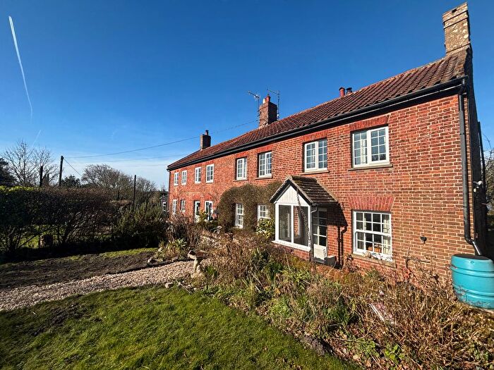 3 Bedroom Semi-Detached House To Rent In Cromer Road, Trimingham, Norwich, NR11