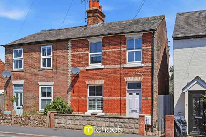 3 Bedroom Semi-Detached House For Sale In Bergholt Road, Colchester, CO4