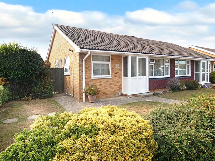2 Bedroom Semi-Detached Bungalow For Sale In The Winter Knoll, Littlehampton, BN17