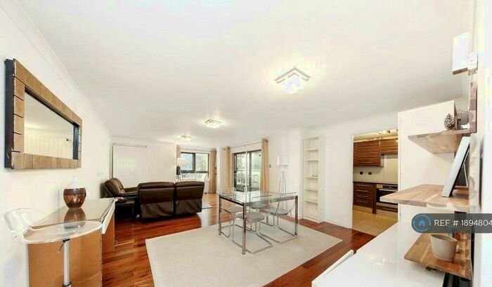 3 Bedroom Flat To Rent In Free Trade Wharf, The Highway, E1W