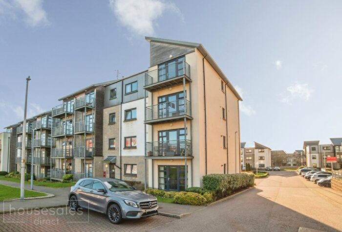 2 Bedroom Flat For Sale In Cordiner Place, Aberdeen, AB24