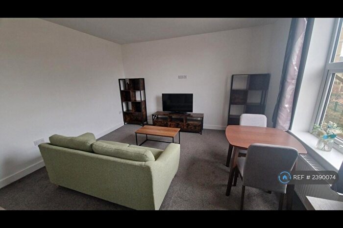1 Bedroom Flat To Rent In Ivan House, Keighley, BD20