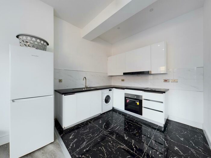 1 Bedroom Apartment To Rent In Whitefriargate, HU1