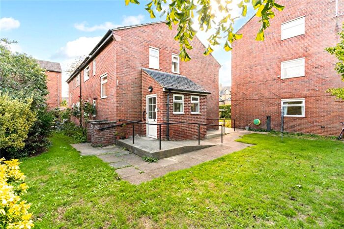 1 Bedroom Apartment To Rent In Walton Manor Court, Oxford, Oxfordshire, OX2