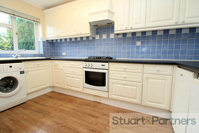 3 Bedroom Semi-Detached House To Rent In Barnmead, Haywards Heath, RH16