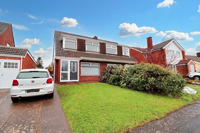 3 Bedroom Semi-Detached House For Sale In Woodleigh, Thornbury, BS35