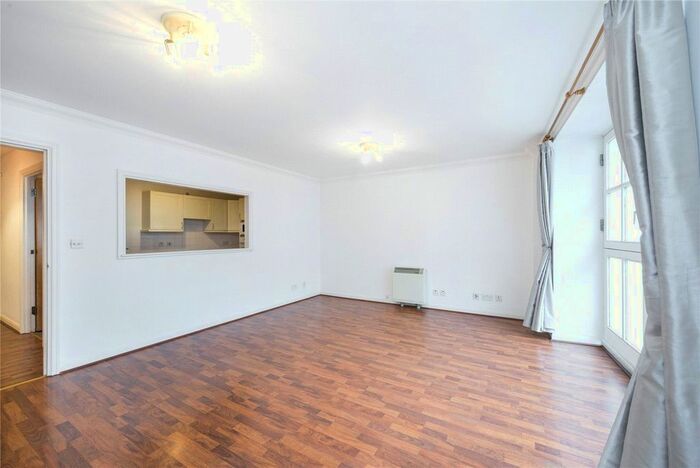 2 Bedroom Flat To Rent In Gilbey House, Jamestown Road, London, NW1