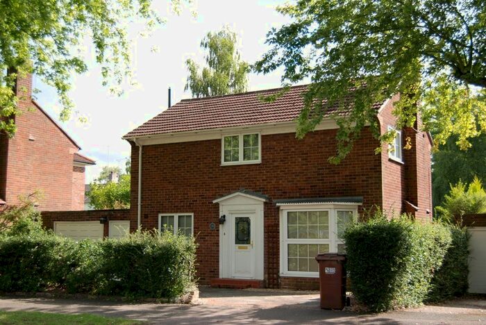 4 Bedroom Detached House To Rent In Beehive Lane, Welwyn Garden City, AL7