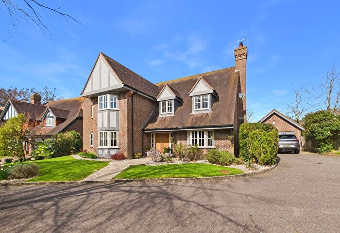 5 Bedroom Detached House For Sale In First Avenue, Worthing, West Sussex, BN14