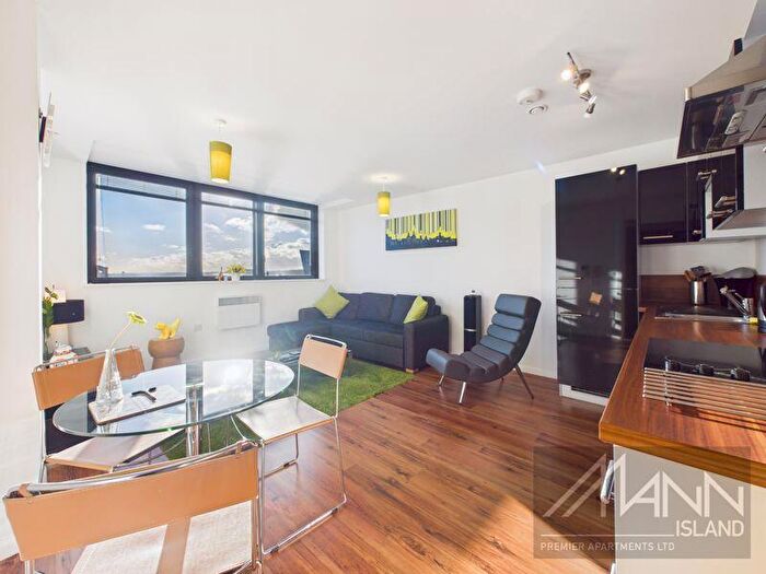 2 Bedroom Flat For Sale In Mann Island, Liverpool, L3