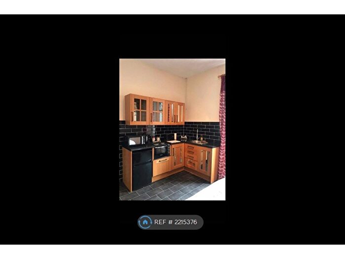 1 Bedroom Flat To Rent In Oaklands Terrace, Swansea, SA1