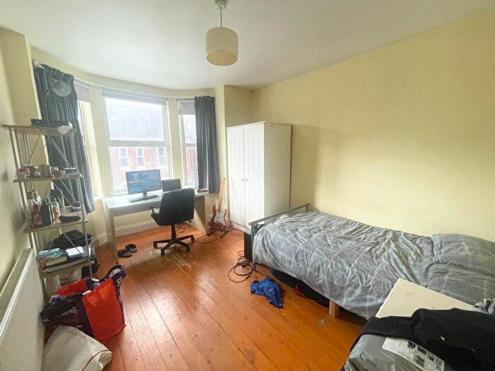 6 Bedroom Terraced House To Rent In **£pppw Excl Bills* Kimbolton Avenue, Lenton, - Uon, NG7