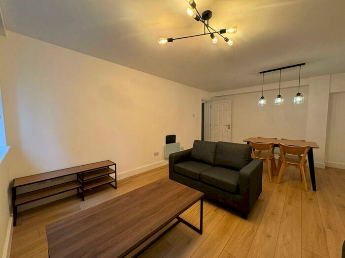 2 Bedroom Apartment To Rent In Sackville Place, Manchester, M1